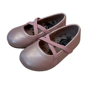 Livie & Luca Size 5 Pale Pink Slip On Shoe